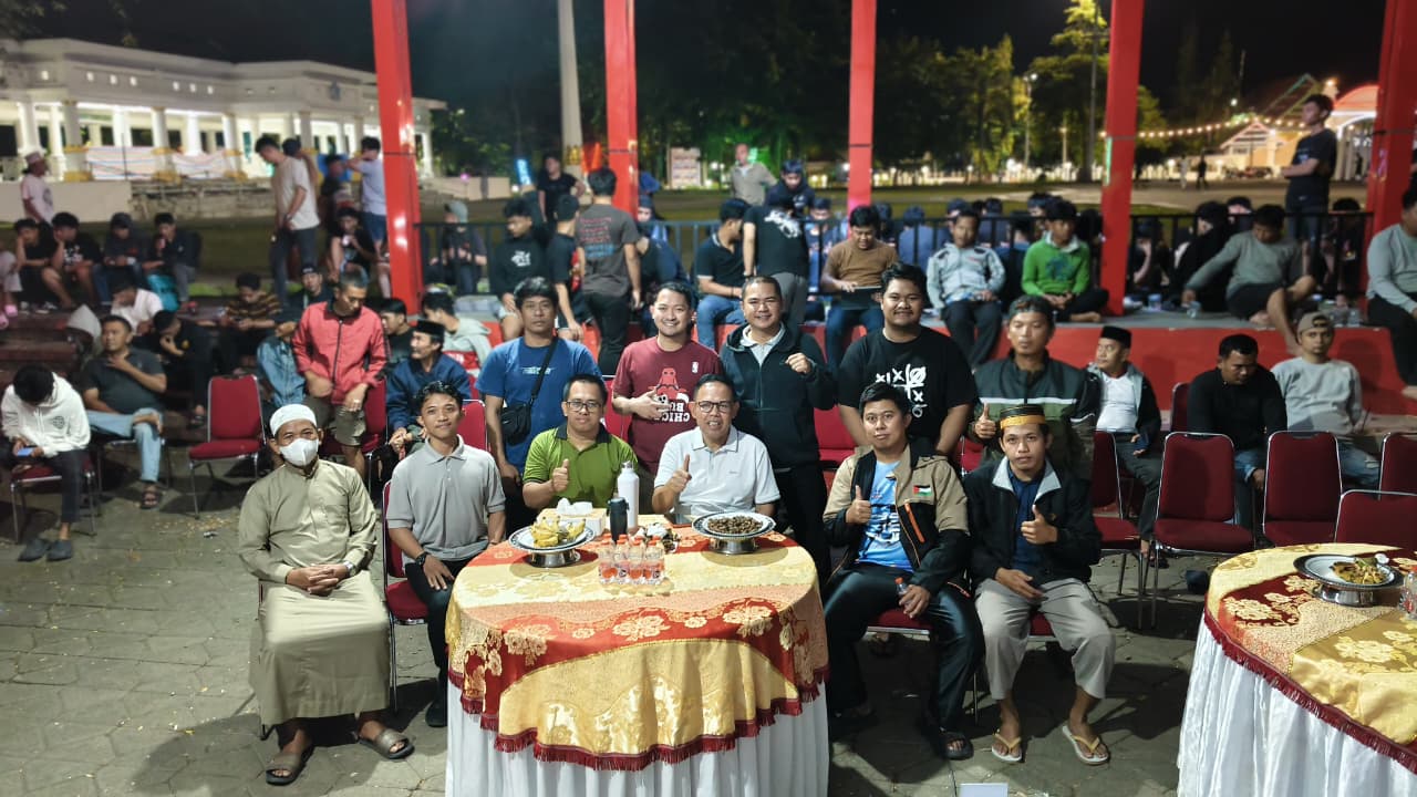 Nobar Semifinal Inggris vs Argentina, Wabup Bone Larut Bersama Warga Saksikan Kemenangan La Albiceleste
