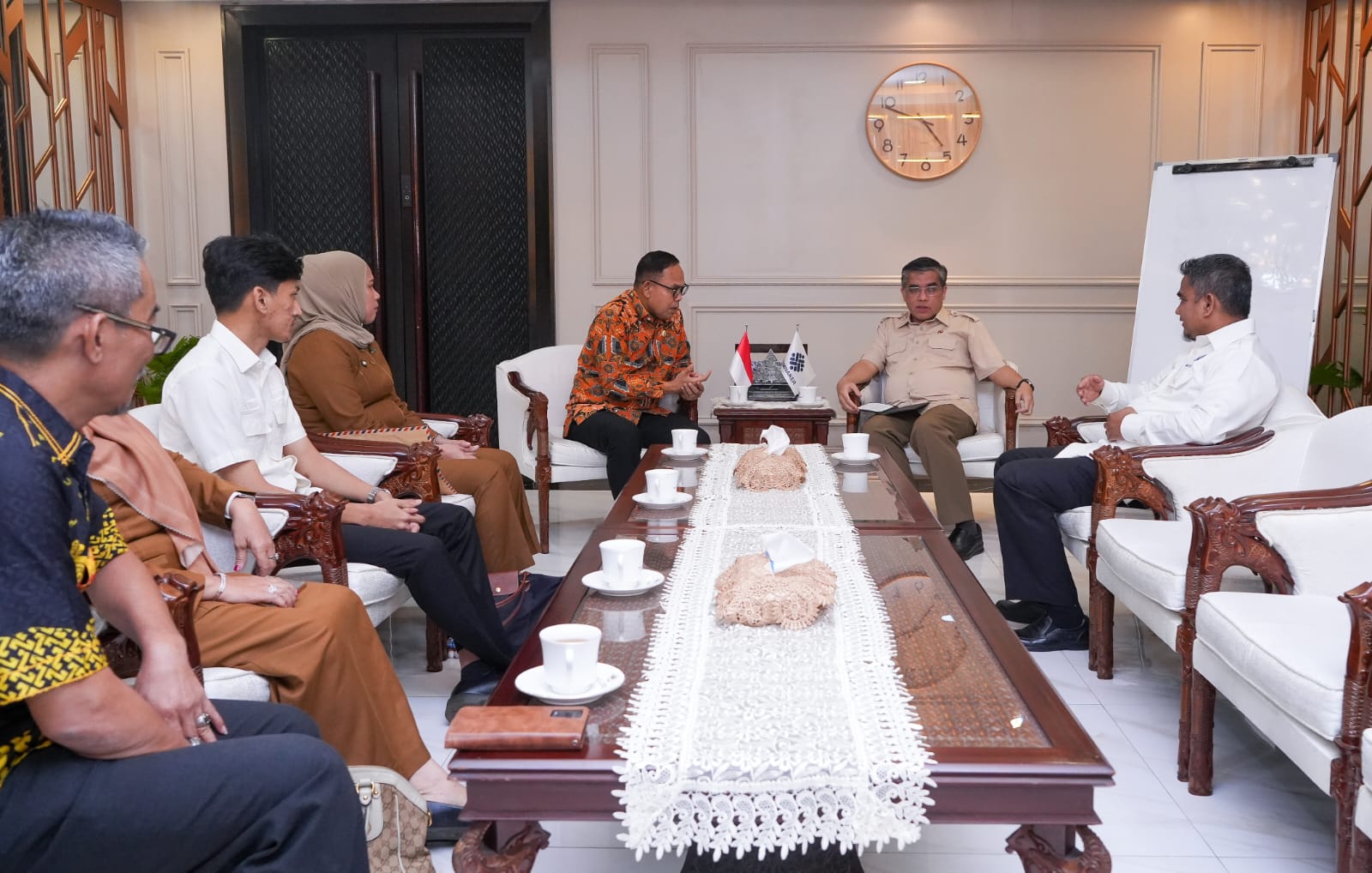 Temui Menaker RI, Wabup Bone Perjuangkan Program Pelatihan dan Perluasan Lapangan Kerja